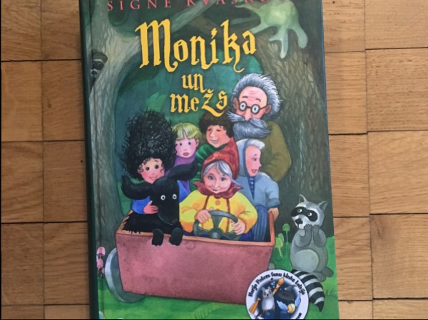 Monika un mežs