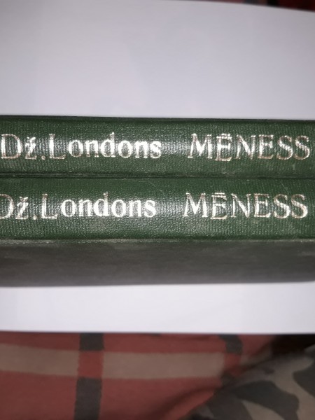 Mēness ieleja