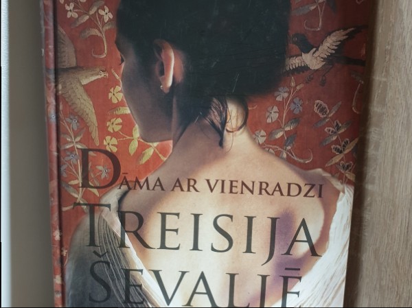 Dāma  ar vienradzi