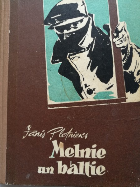 Melnie un baltie