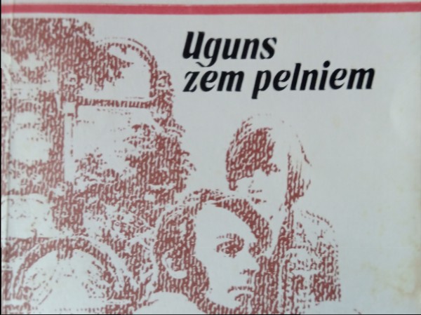 Uguns zem pelniem