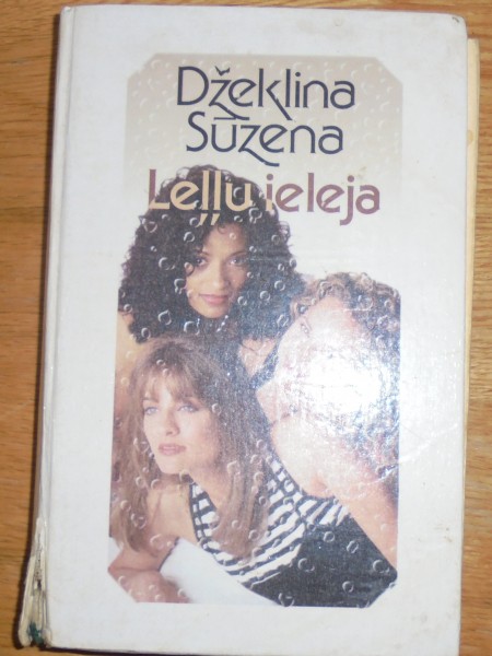 Leļļu ieleja