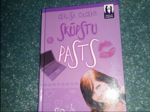 Skūpstu pasts