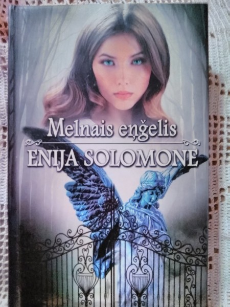 Melnais enģelis