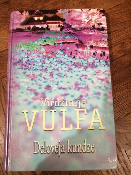 Deloveja kundze