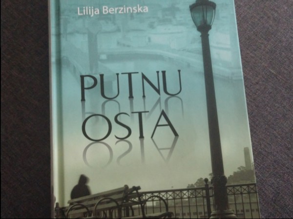Putnu osta
