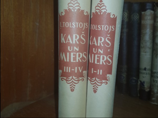 Karš un miers