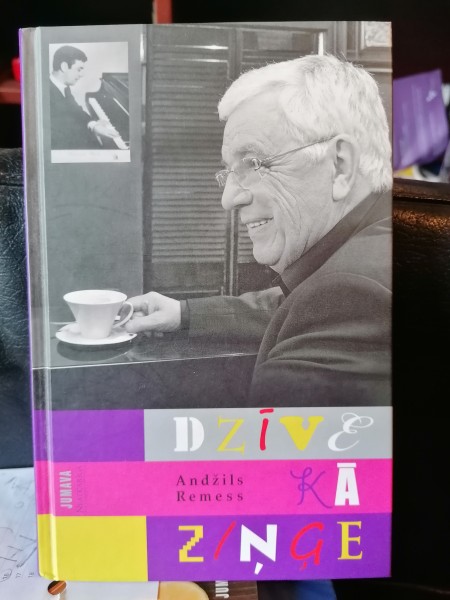Dzīve kā ziņģe
