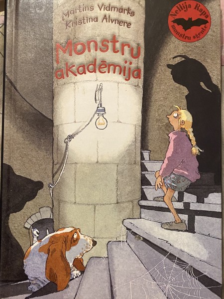 Monstru akadēmija