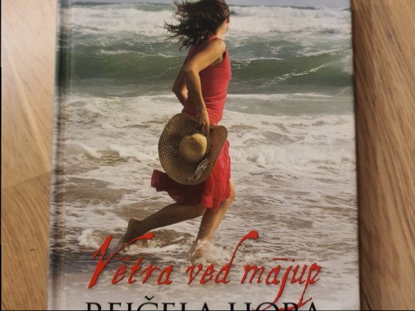 Vētra ved mājup