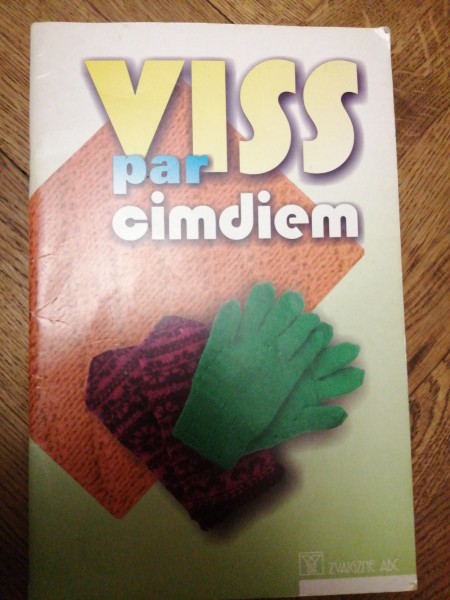Viss par cimdiem