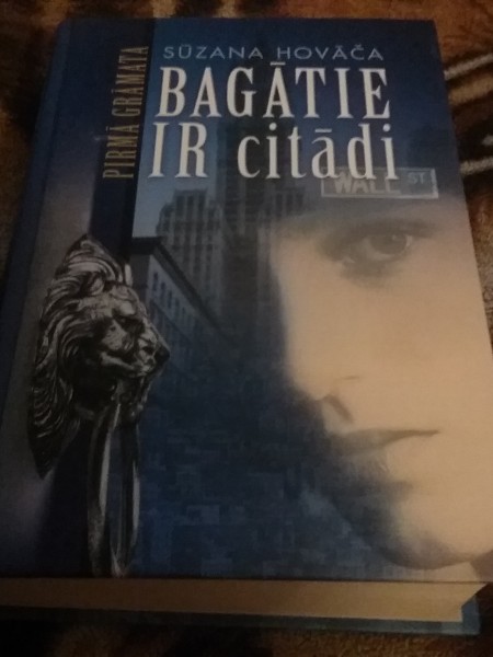 Bagātie ir citādi