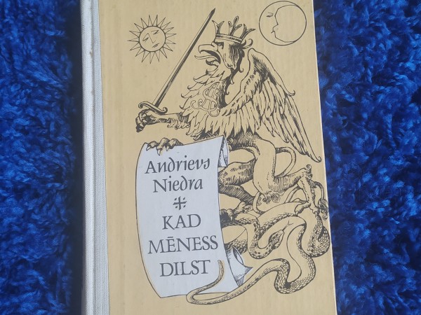 Kad mēness dilst