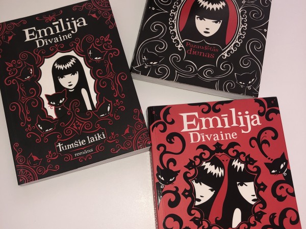 Emīlija dīvaine