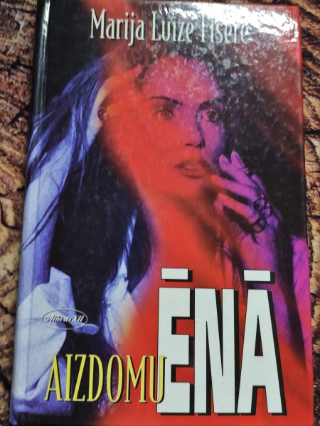 Aizdomu ēnā