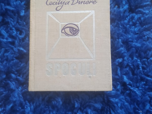 Spoguļi