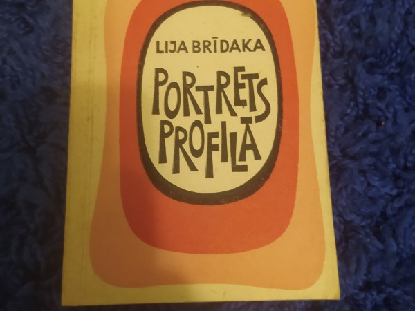 Portrets profilā