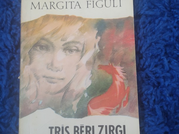 Trīs bēri zirgi