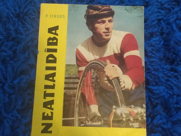 Neatlaidība