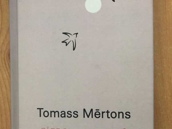 Pārdomas vienatnē
