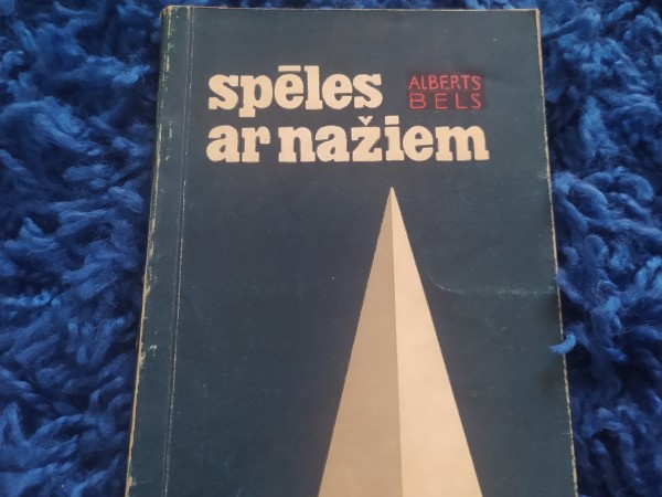 Spēles ar nažiem