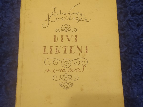Divi likteņi