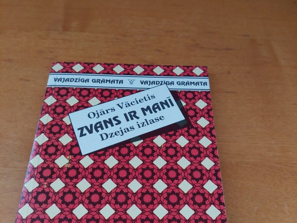 Zvans ir manī