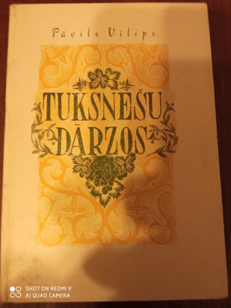 Tuksnešu dārzos