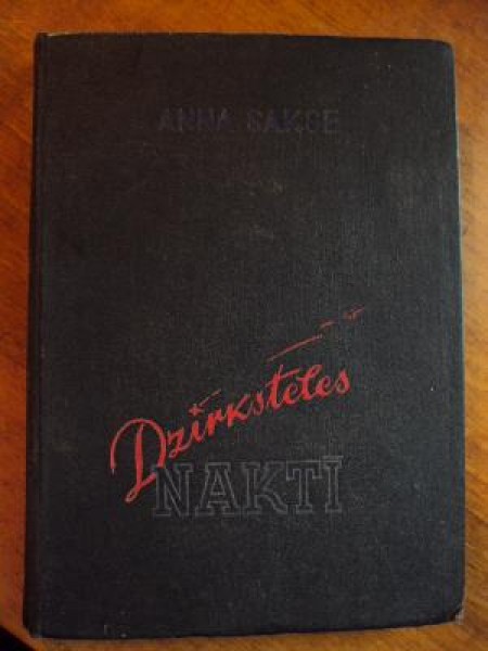Dzirksteles naktī