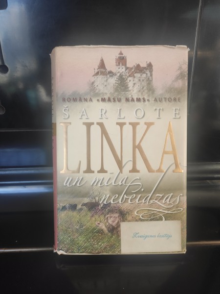 Un mīla nebeidzas
