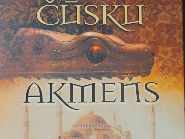 Čūsku akmens