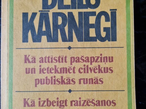 Kā attīstīt pašapziņu un ietekmēt cilvēkus publiskās runās