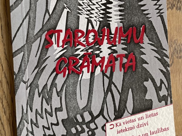 Starojumu grāmata