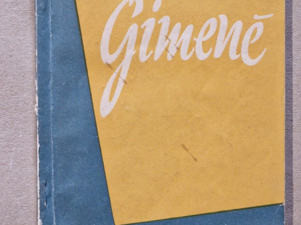 Ģimenē