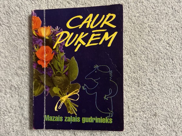 Caur puķēm