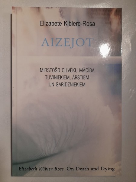 Aizejot