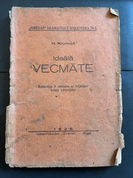 Ideālā vecmāte