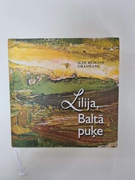 Lilija baltā puķe