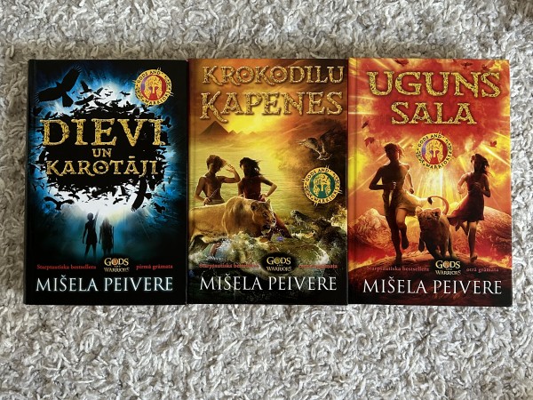 Dievi un karotāji