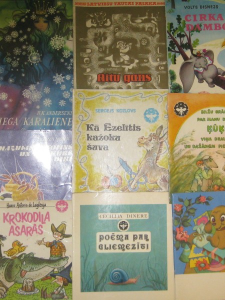GRĀMATU MIXLIS 18