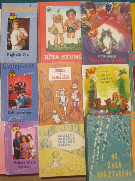 GRĀMATU MIXLIS 20