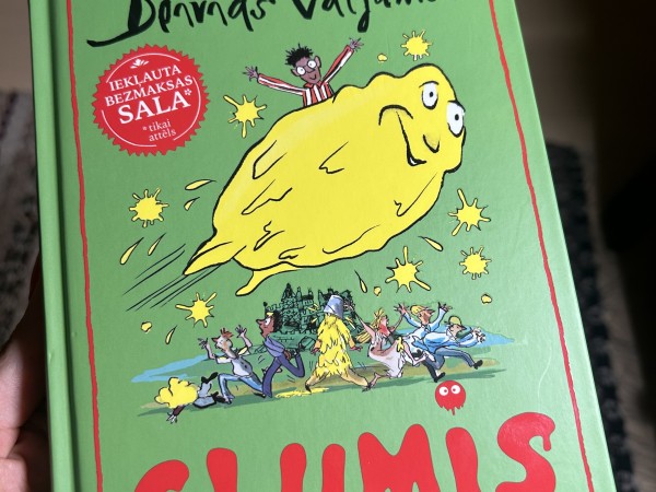 Glumis