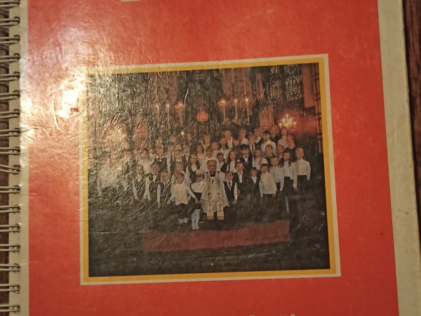 Dziedāsim Dievam