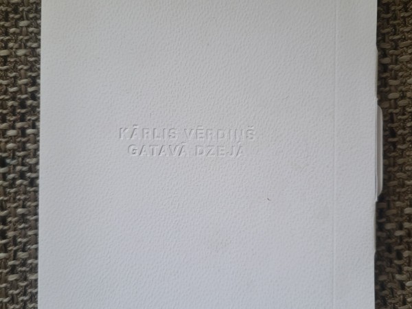 Gatavā dzeja