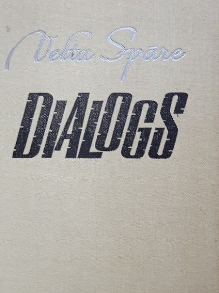 Dialogs. Romāns