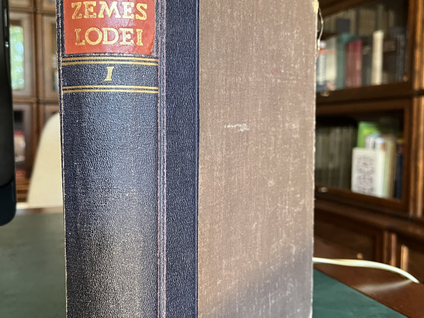 Apkārt zemeslodei
