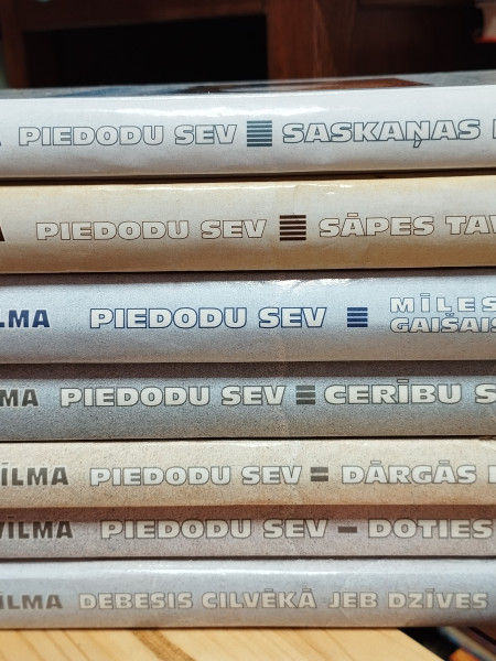 7 grāmatas