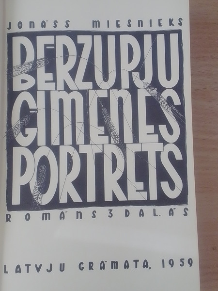 Bērzupju ģimenes portrets