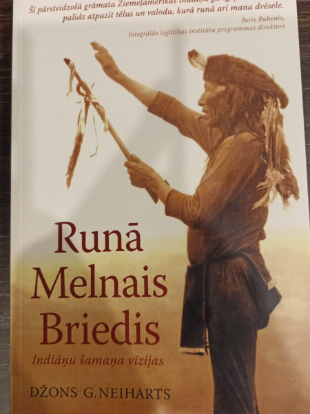 Runā Melnais Briedis