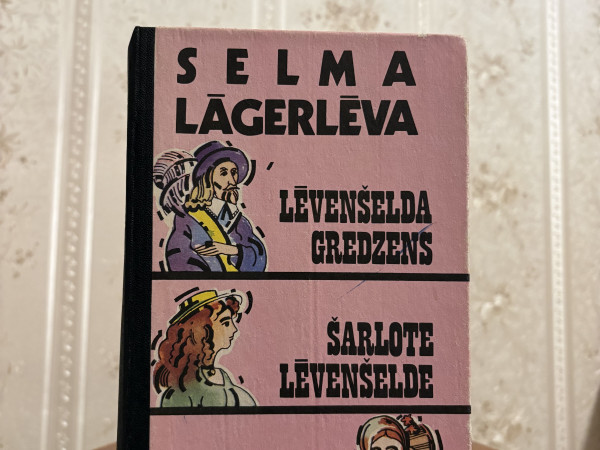 Selma Lāgerlēva - Lēvenšelda Gredzens, Šarlote Lēvenšelde, Anna Sverda